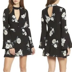 Nwt Socialite Black Harper Bell Sleeve Cocktail Dress Floral Size Medium